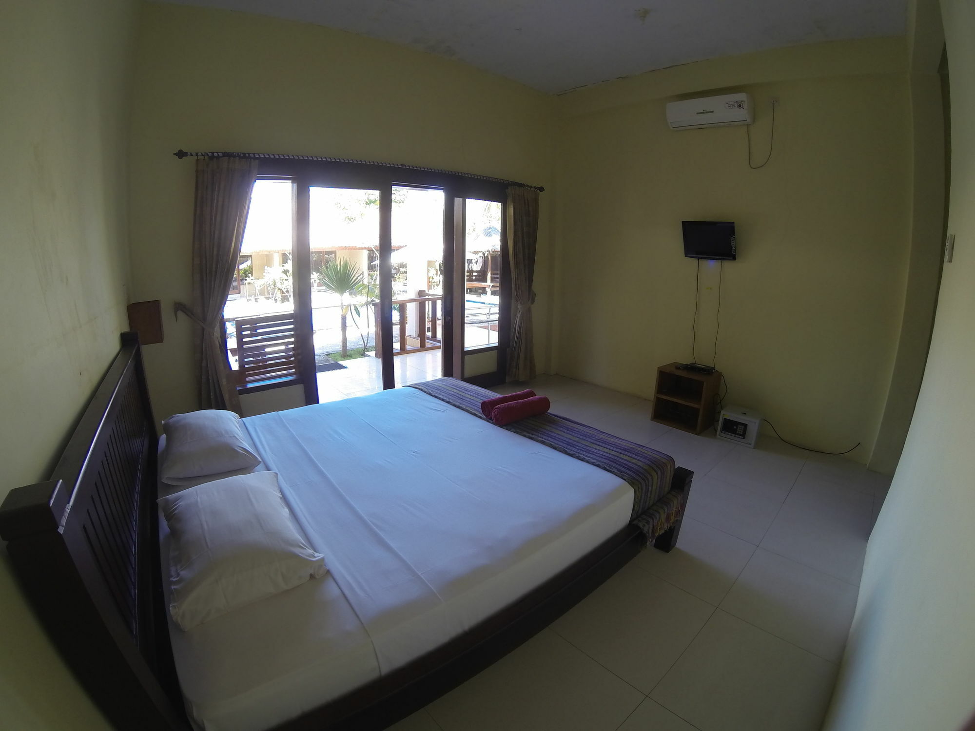 Indigenous Bungalow Gili Trawangan Exterior photo